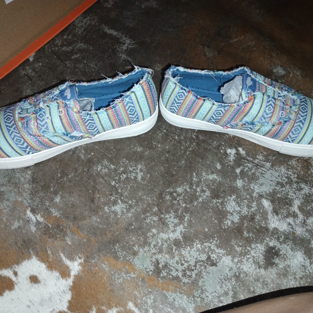 Blowfish Sneakers Women Size 9